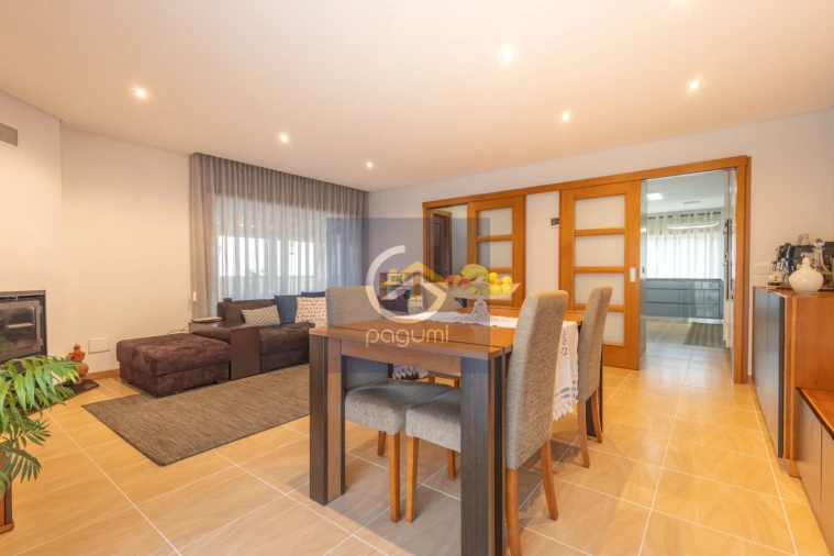 Moradia T3 para Venda em Lodares Foto 9