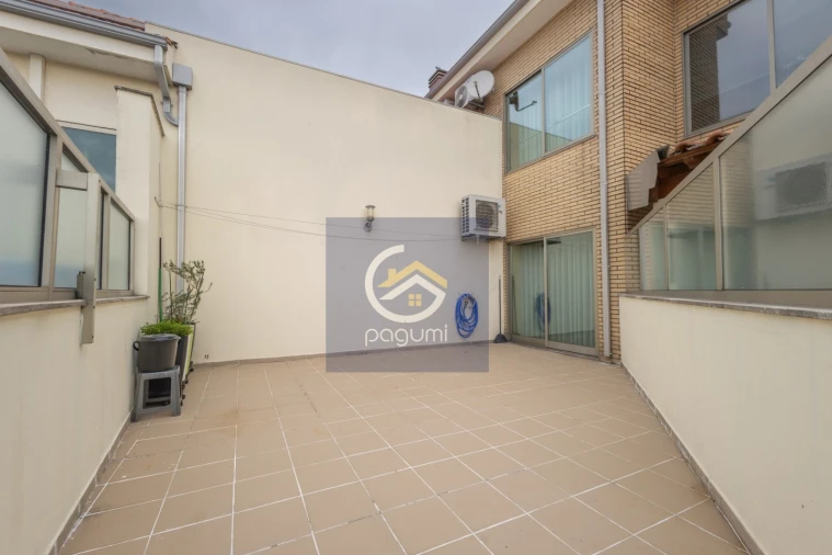 Moradia T3 para Venda em Lodares Foto 30