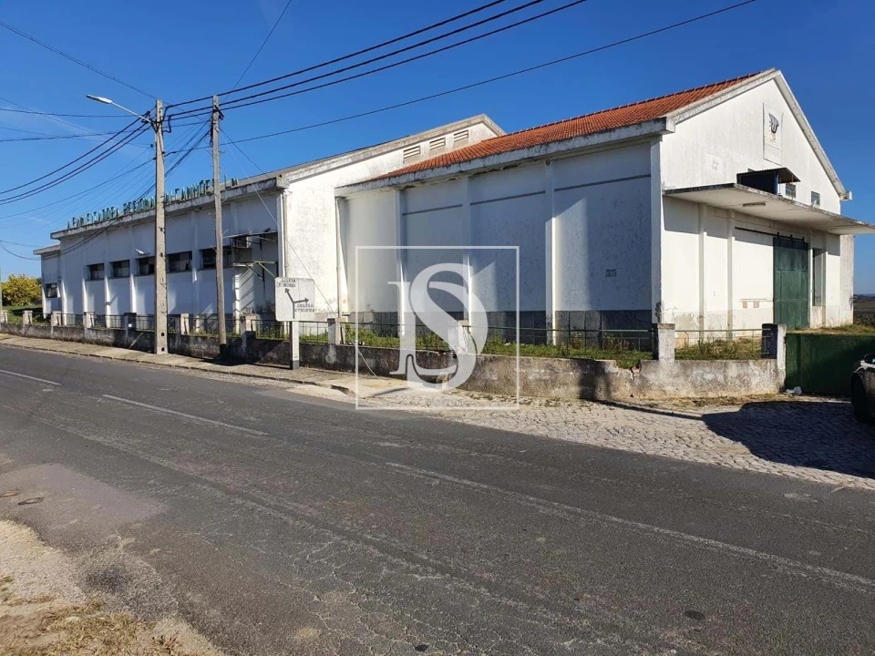 Armazém para Venda em Alcanhões Foto 9