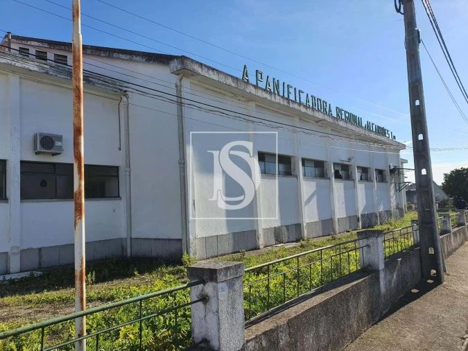 Armazém para Venda em Alcanhões Foto 2