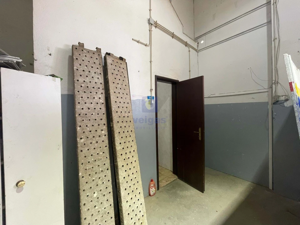 Armazém para Arrendamento em Peniche Foto 14