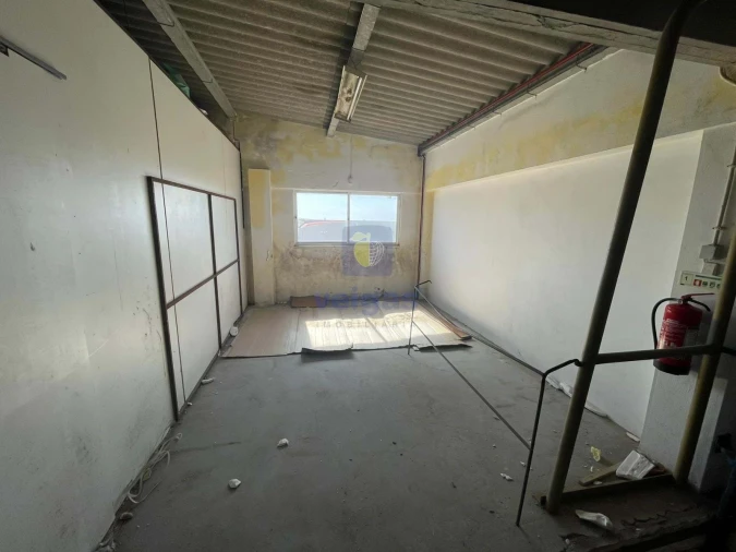 Armazém para Arrendamento em Peniche Foto 11