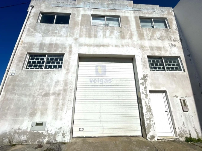 Armazém para Arrendamento em Peniche Foto 1