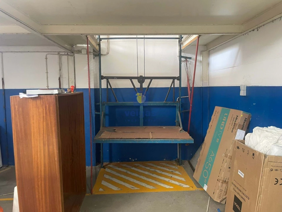 Armazém para Arrendamento em Peniche Foto 8