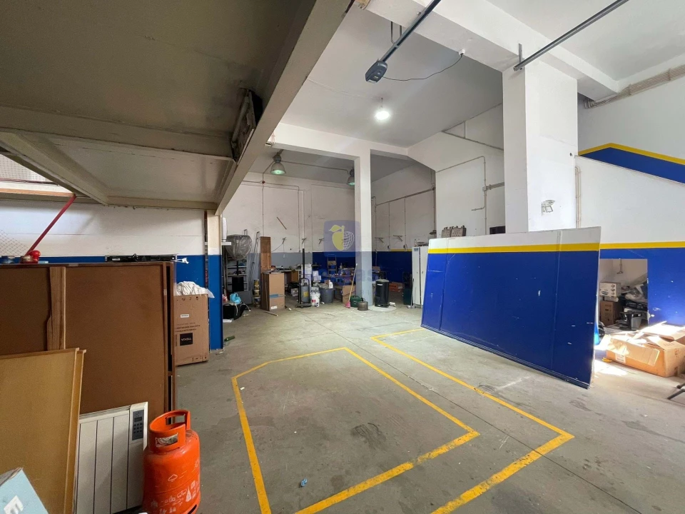 Armazém para Arrendamento em Peniche Foto 6