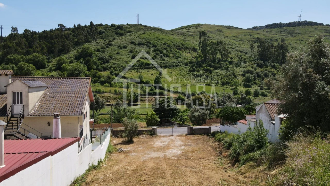 Terreno para Venda em Lousa Foto 3