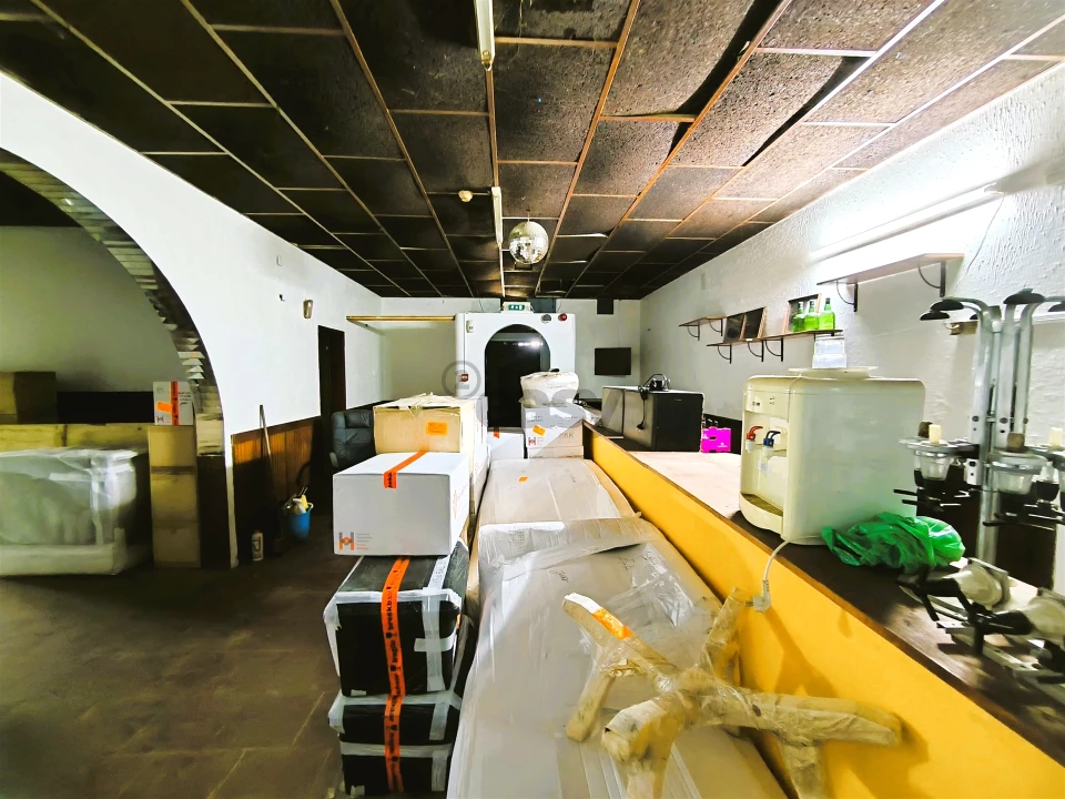 Armazém para Venda em Alvalade Foto 6