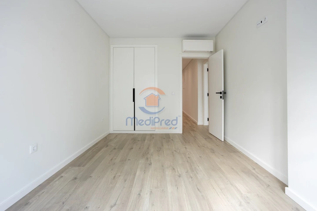 Apartamento T4 para Venda em Montijo e Afonsoeiro Foto 10