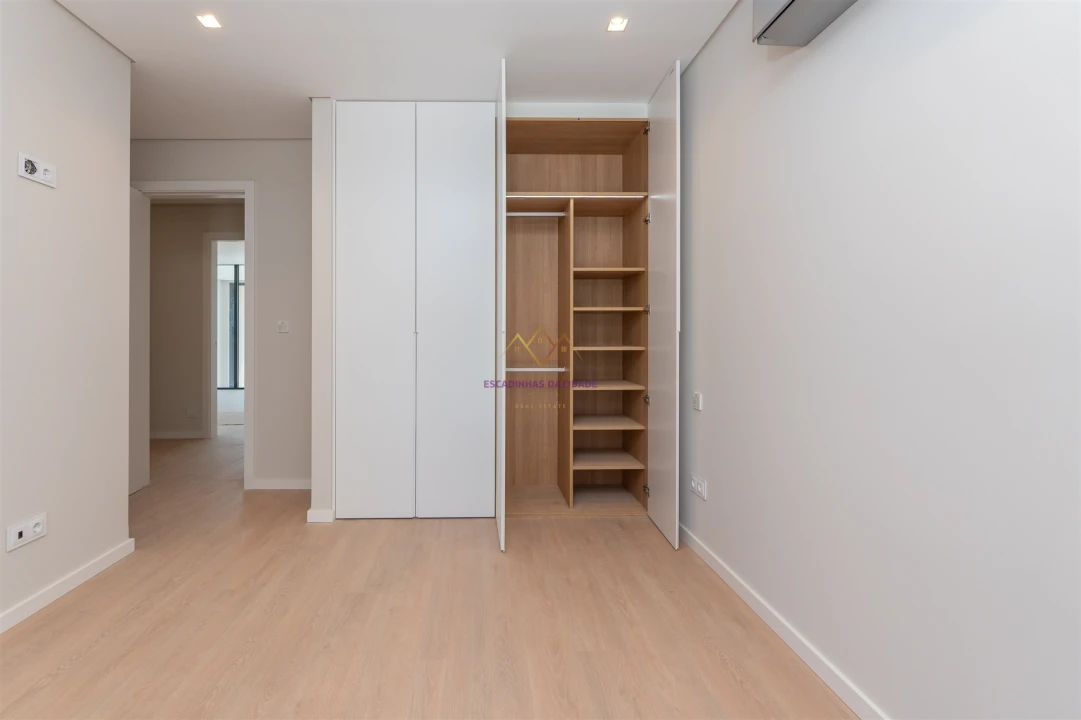 Moradia T4 para Venda em Alcabideche Foto 31