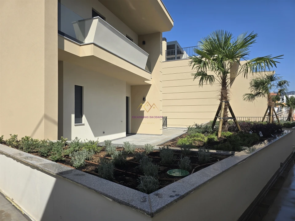 Moradia T4 para Venda em Alcabideche Foto 37