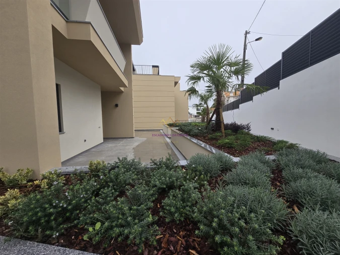 Moradia T4 para Venda em Alcabideche Foto 65