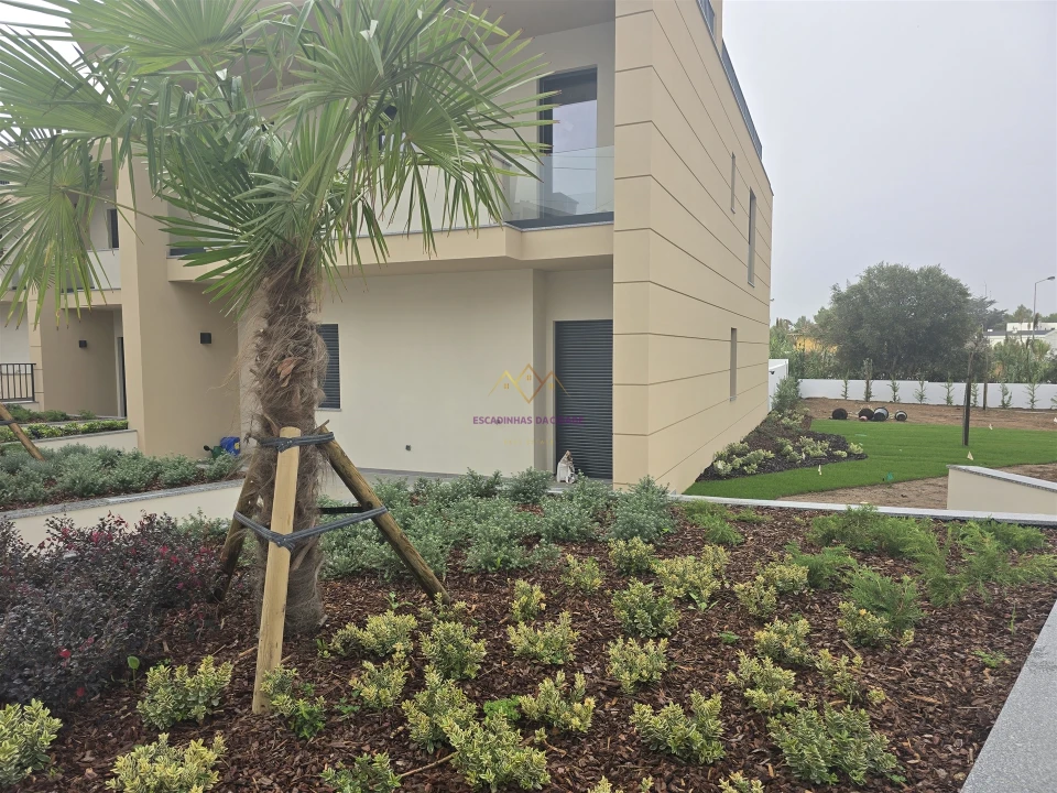 Moradia T4 para Venda em Alcabideche Foto 69