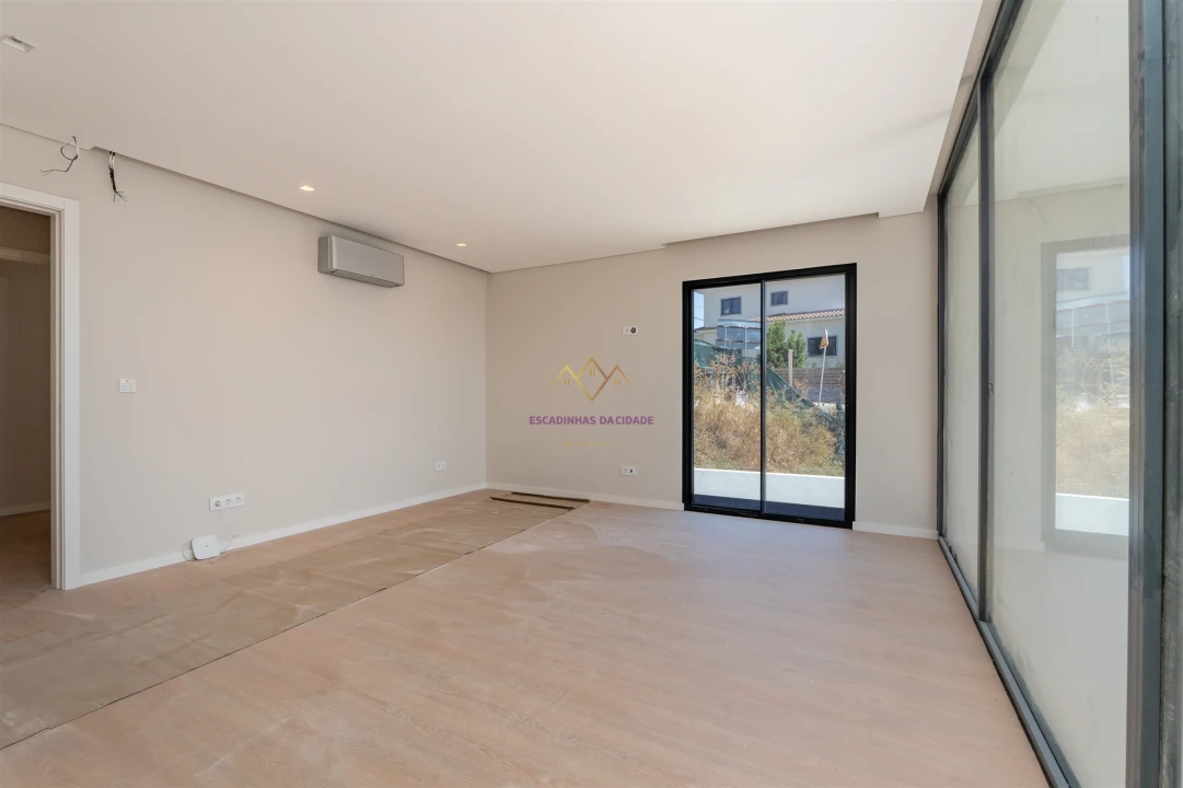 Moradia T4 para Venda em Alcabideche Foto 25