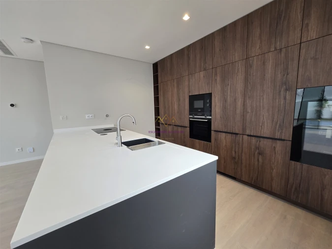 Moradia T4 para Venda em Alcabideche Foto 60