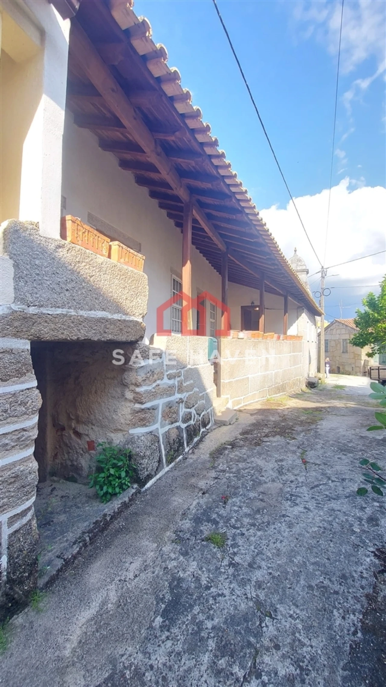 Moradia T4 para Venda em Cativelos Foto 3