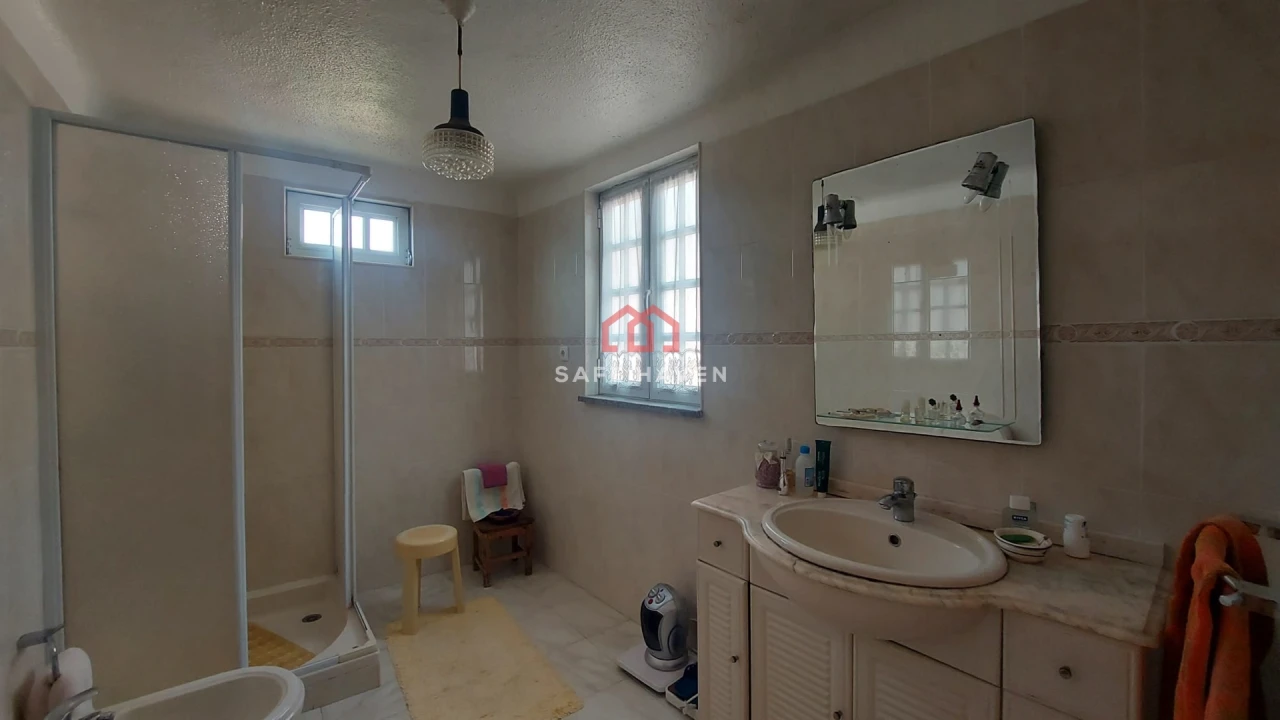 Moradia T4 para Venda em Cativelos Foto 14