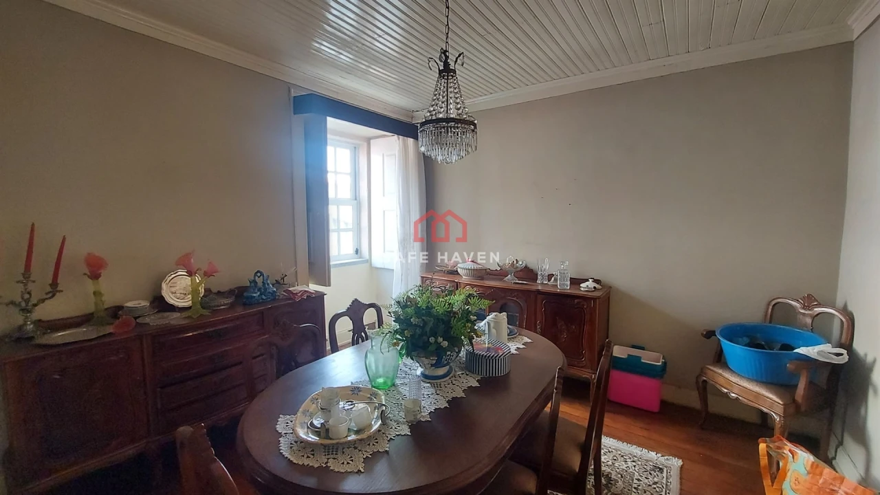 Moradia T4 para Venda em Cativelos Foto 16