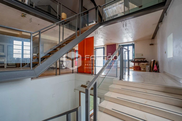 Loja para Arrendamento em Marvila, Ribeira Santarém, São Salvador, São Nicolau Foto 19