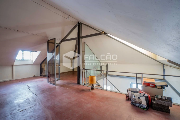 Loja para Arrendamento em Marvila, Ribeira Santarém, São Salvador, São Nicolau Foto 24