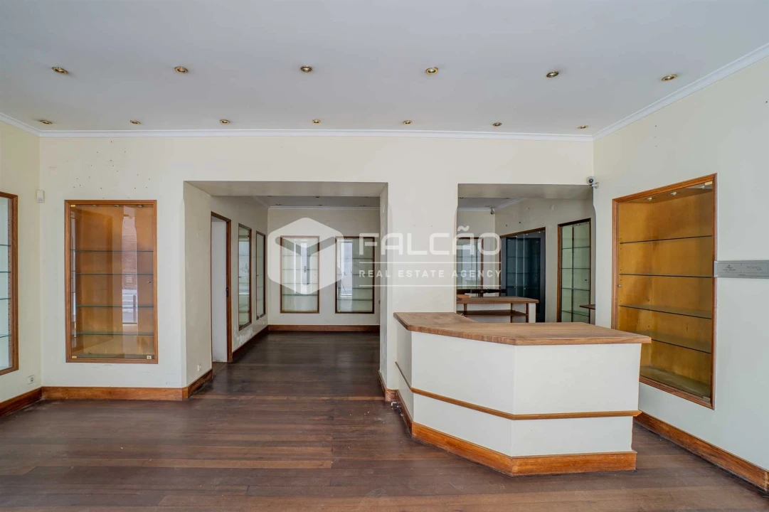 Loja para Arrendamento em Marvila, Ribeira Santarém, São Salvador, São Nicolau Foto 5