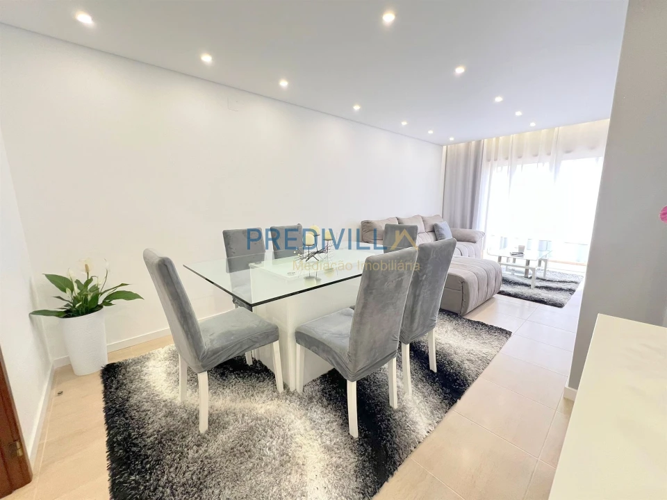 Apartamento T3 para Venda em Vila Chã Foto 5