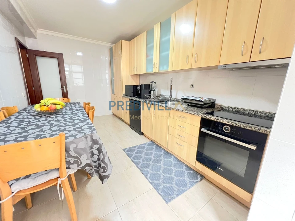 Apartamento T3 para Venda em Vila Chã Foto 8