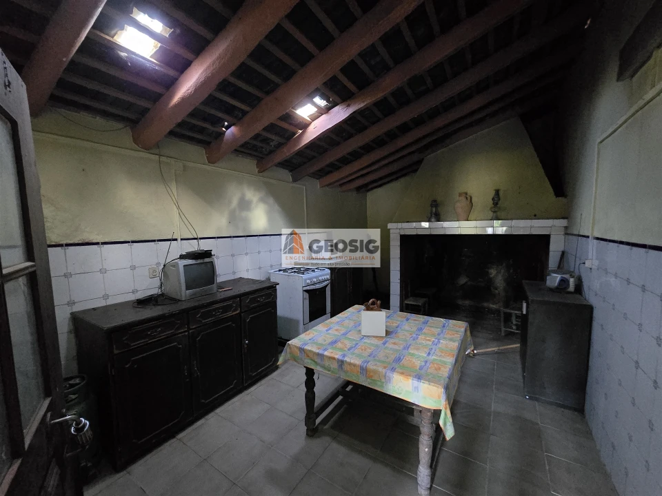 Quinta T4 para Venda em São Barnabe Foto 15