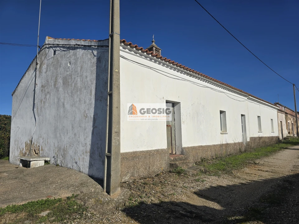 Quinta T4 para Venda em São Barnabe Foto 4