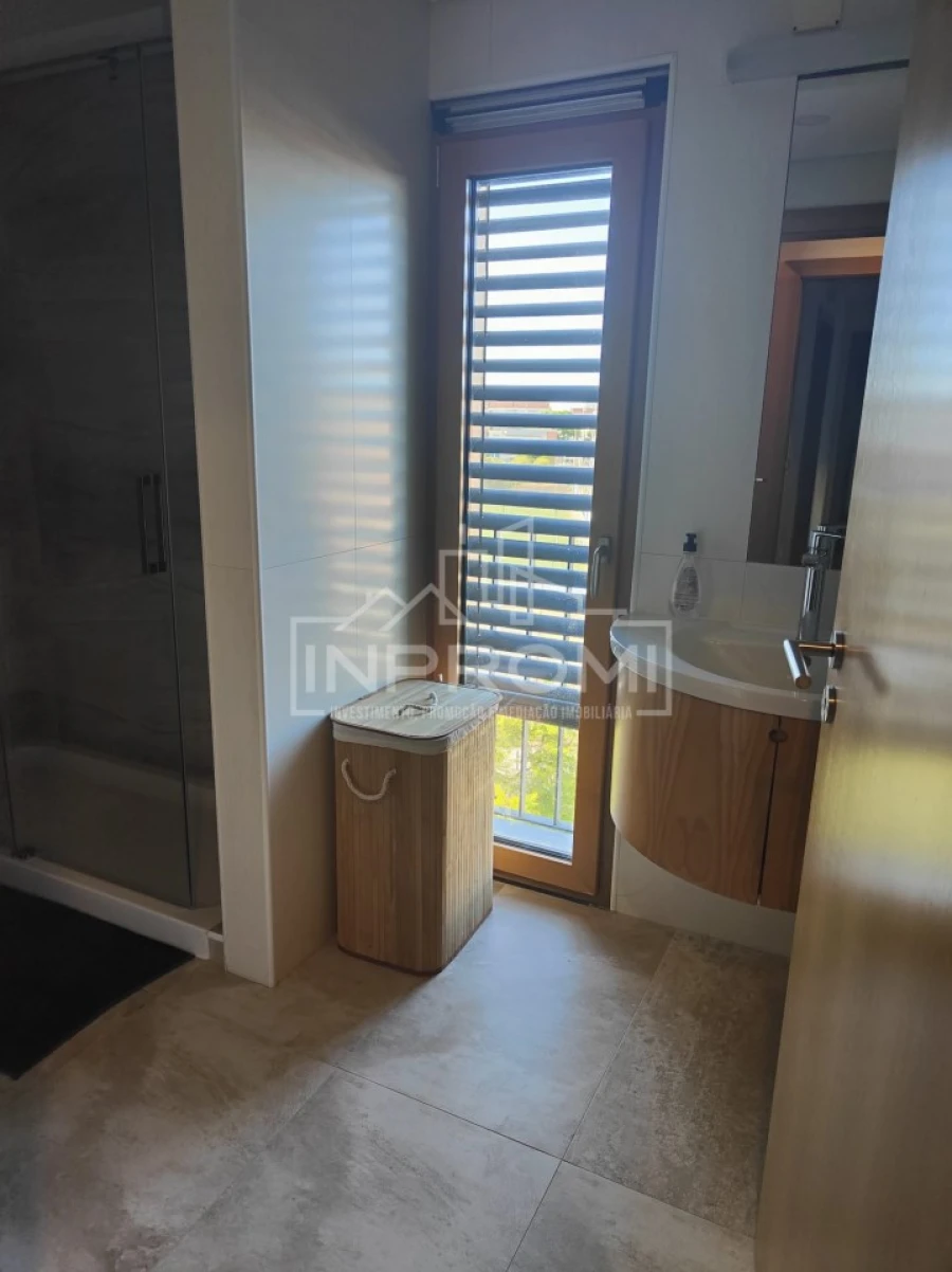 Apartamento T4 para Venda em Alto do Seixalinho, Santo André e Verderena Foto 11