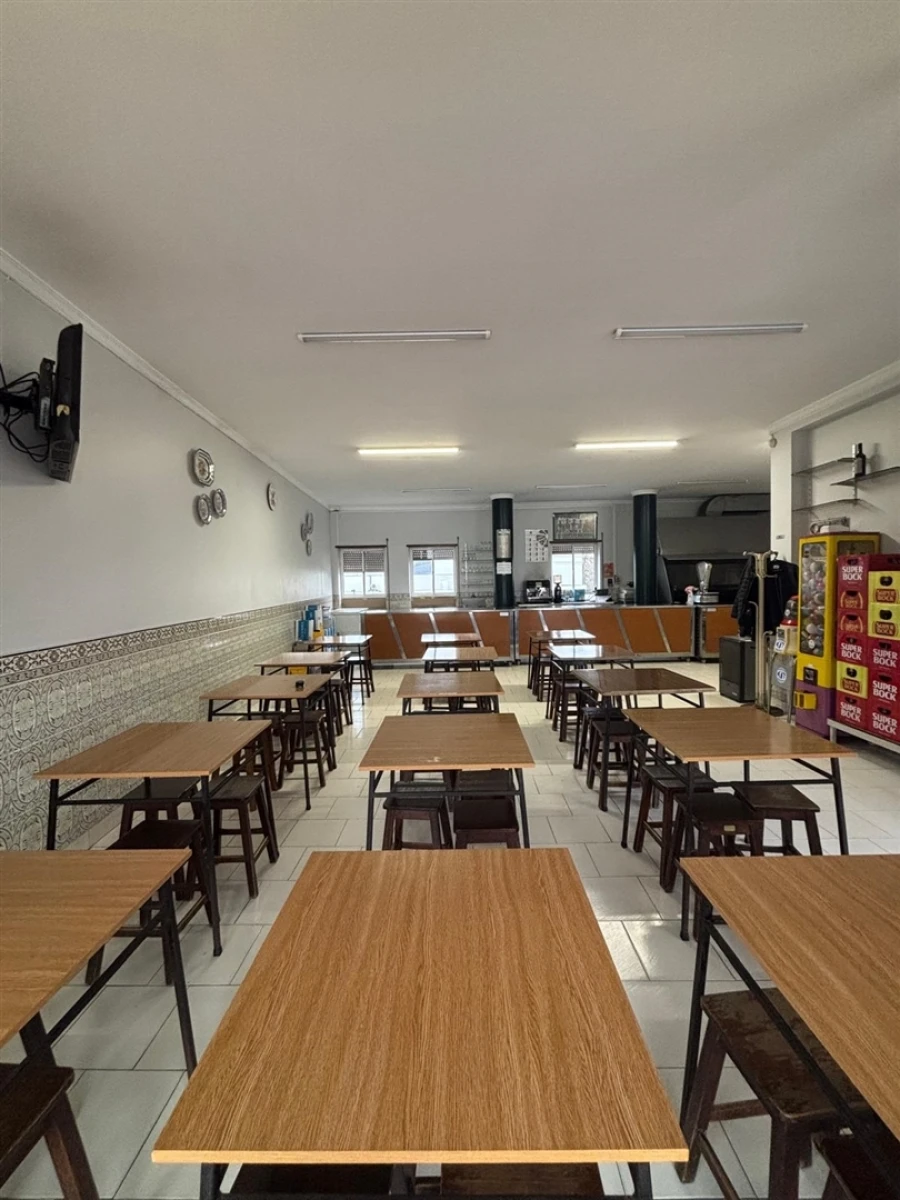 Negócio para Trespasse em Vila Nova de Famalicão e Calendário Foto 2