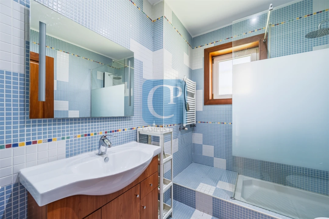 Moradia T5 para Venda em Modivas Foto 28