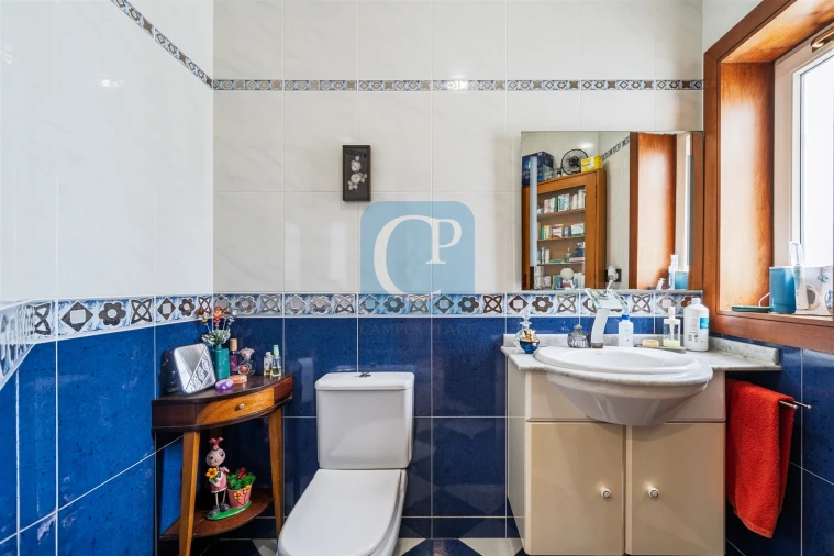 Moradia T5 para Venda em Modivas Foto 14