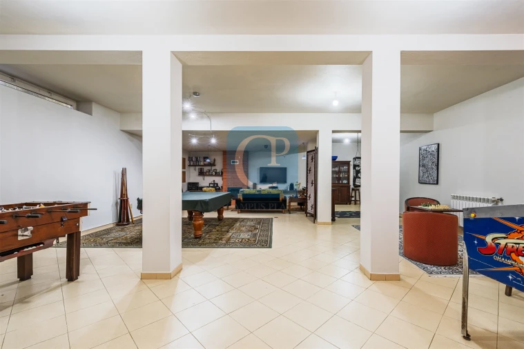 Moradia T5 para Venda em Modivas Foto 41