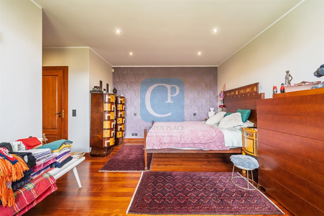 Moradia T5 para Venda em Modivas Foto 35