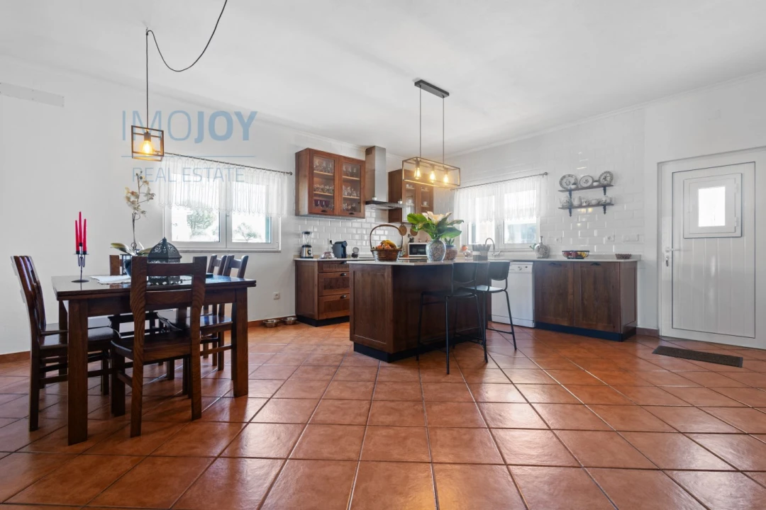 Moradia T4 para Venda em Alter do Chão Foto 6