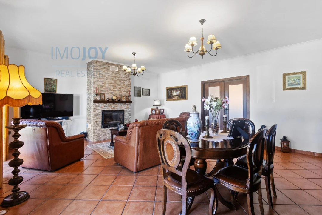 Moradia T4 para Venda em Alter do Chão Foto 3