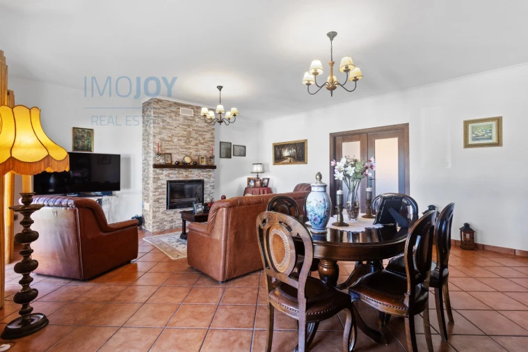 Moradia T4 para Venda em Alter do Chão Foto 3