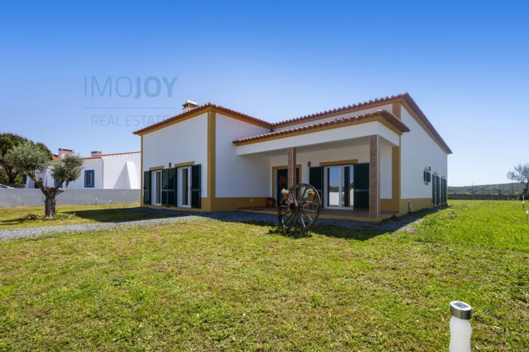 Moradia T4 para Venda em Alter do Chão Foto 1