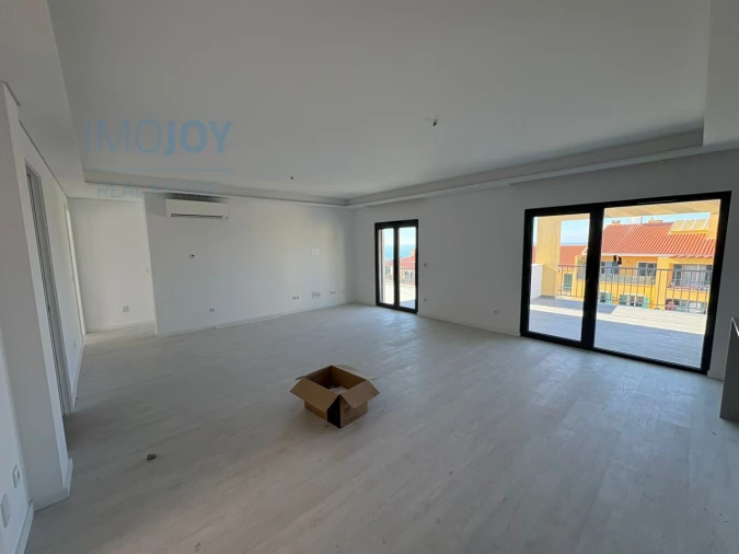 Apartamento T2 para Venda em Ericeira Foto 2