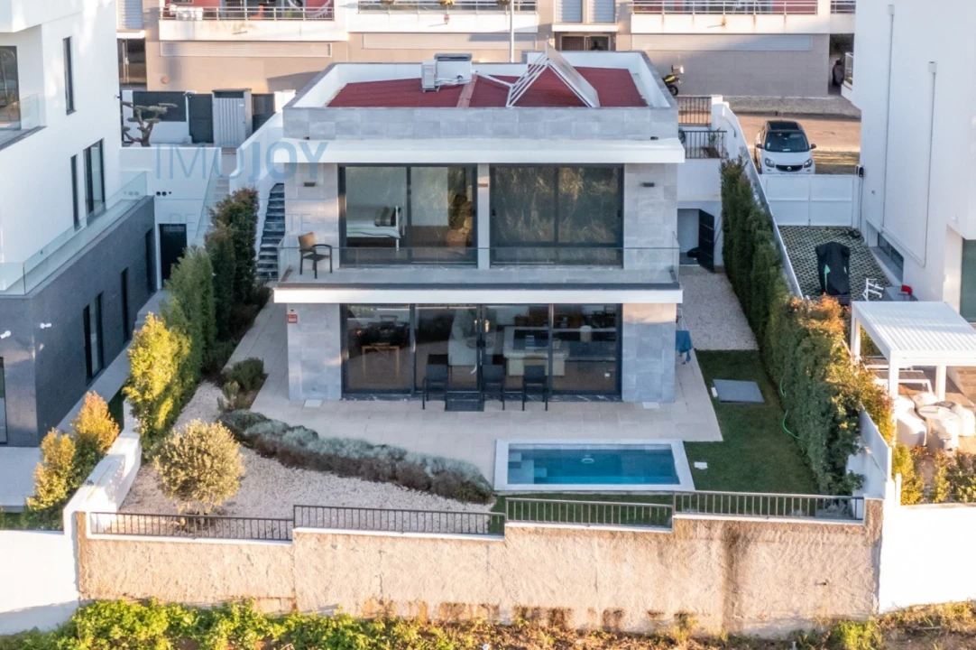 Moradia T3 para Venda em Cascais e Estoril Foto 31