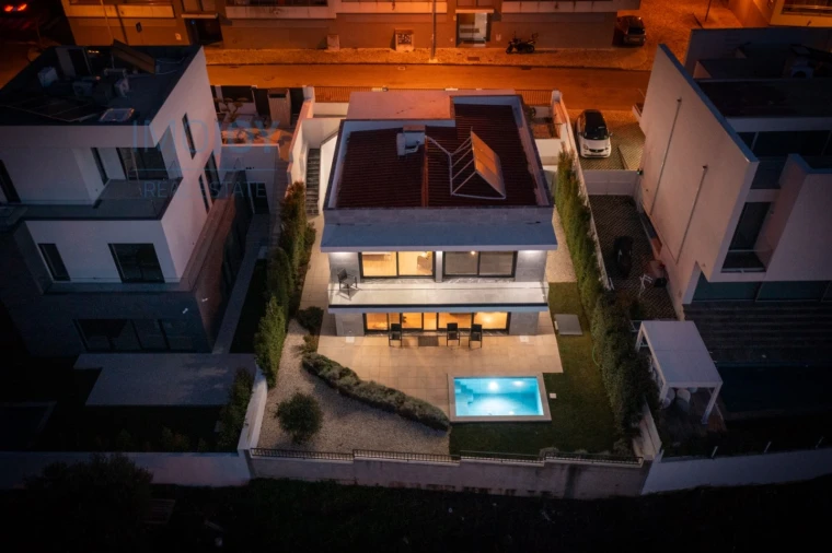 Moradia T3 para Venda em Cascais e Estoril Foto 41