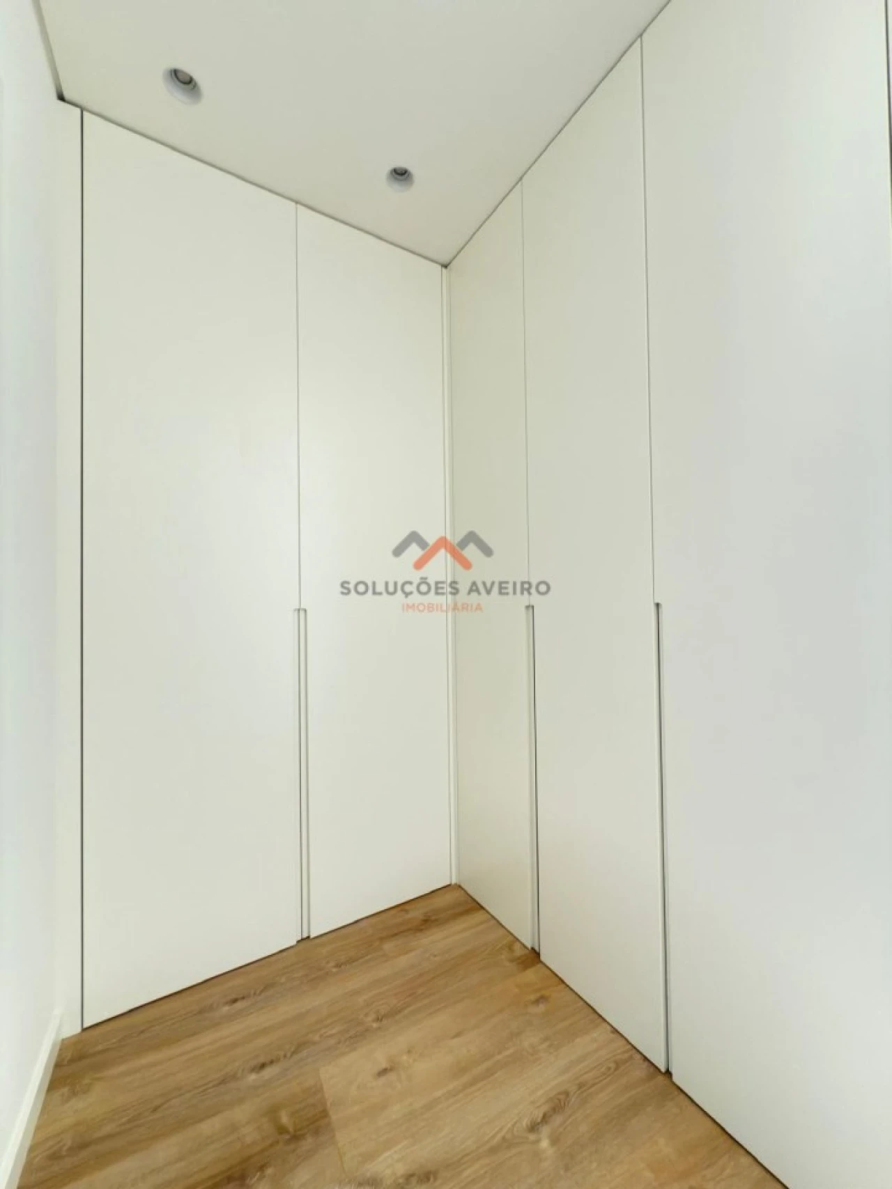 Apartamento T2 para Venda em Esgueira Foto 16