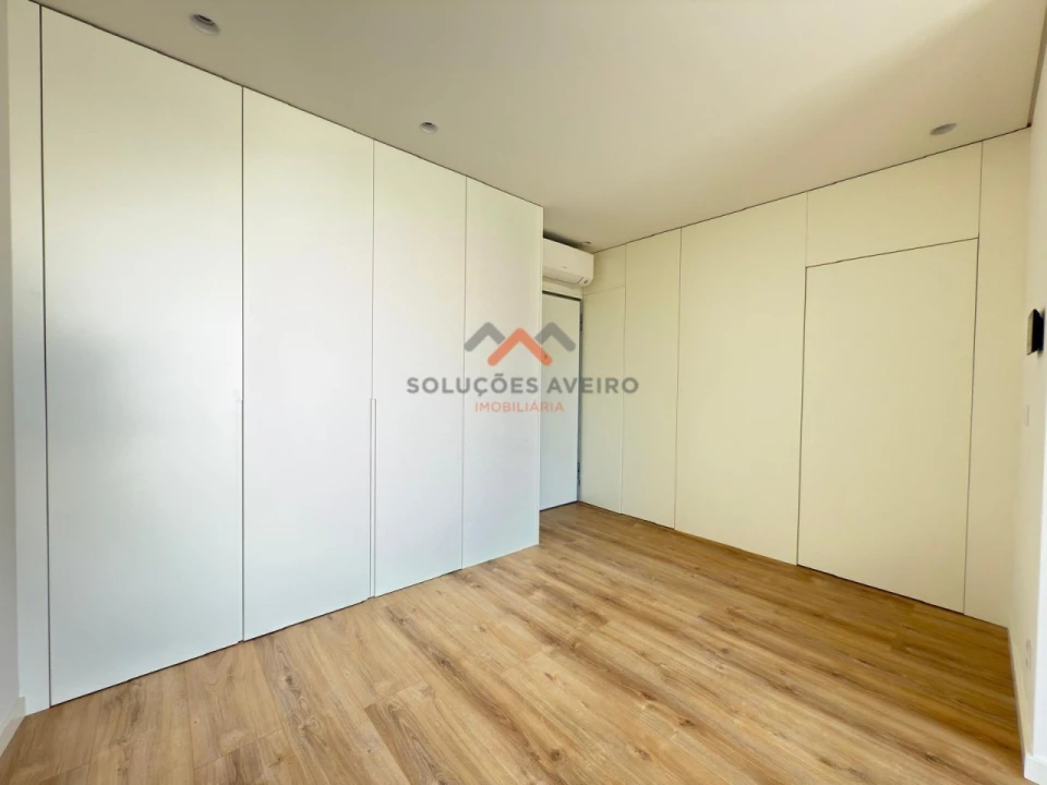 Apartamento T2 para Venda em Esgueira Foto 9