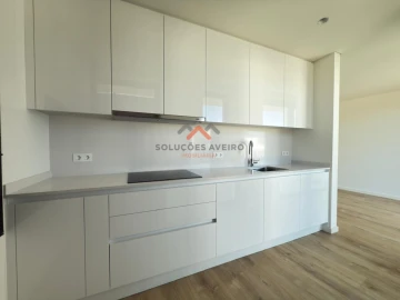 Apartamento T2 para Venda em Esgueira