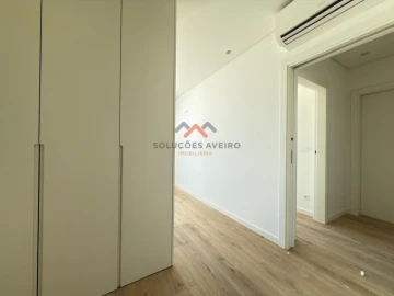 Apartamento T2 para Venda em Esgueira