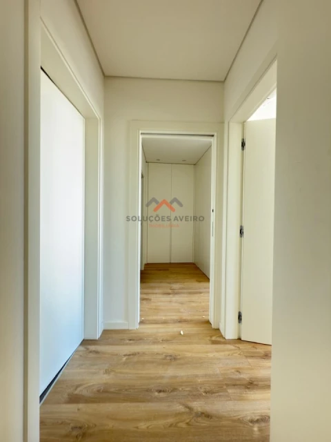 Apartamento T2 para Venda em Esgueira