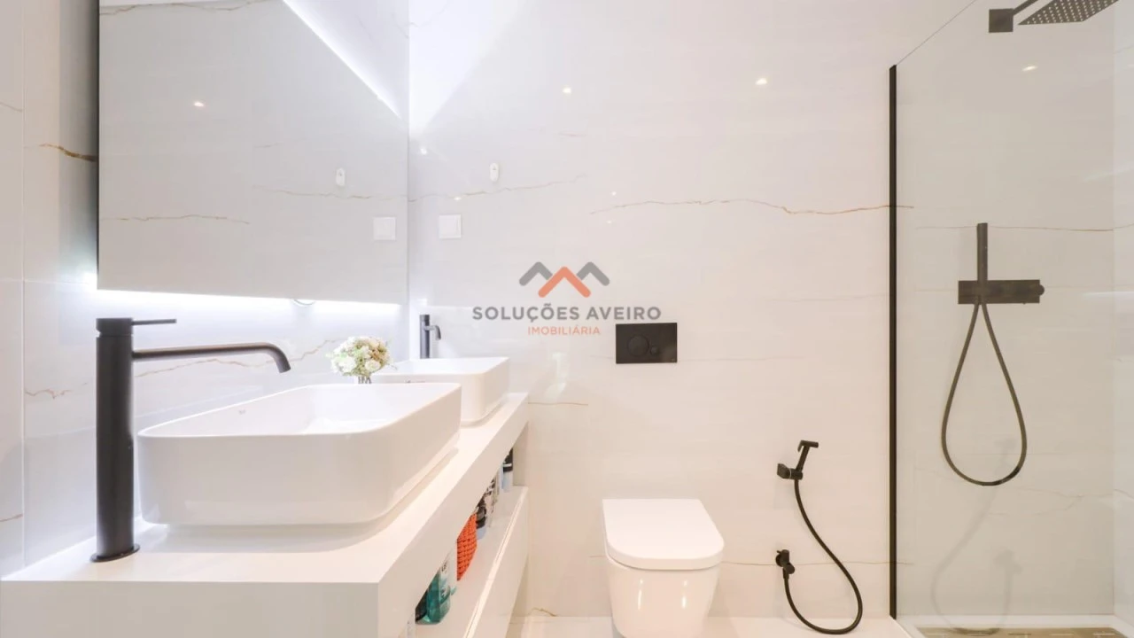 Apartamento T2 para Venda em Glória e Vera Cruz Foto 13
