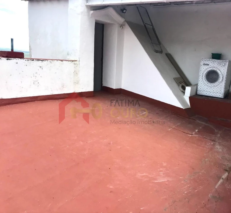 Quinta T3 para Venda em Assunção, Ajuda, Salvador e Santo Ildefonso Foto 17