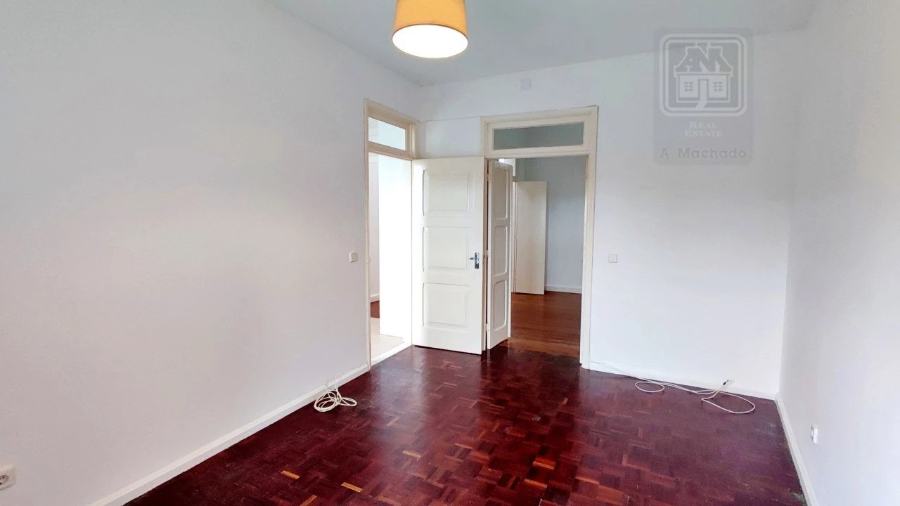 Moradia T3 para Venda em Arrifes Foto 29