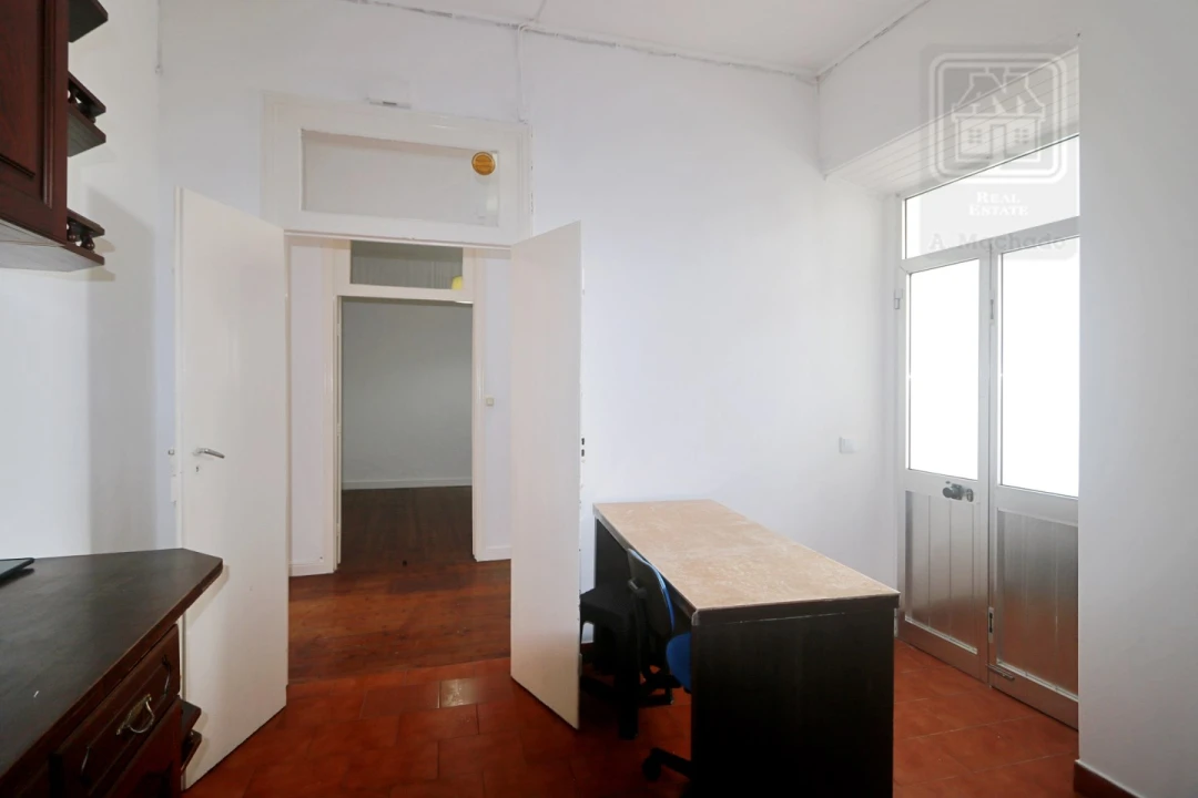 Moradia T3 para Venda em Arrifes Foto 37